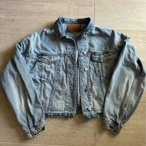 American Eagle Cropped Distressed Denim Jacket